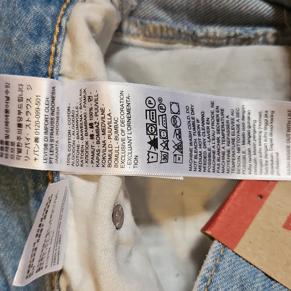 NEW! Levi's High Rise Cinch Baggy Jeans In Invested Indigo Size 30 - Picture 11 of 13